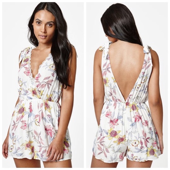 PacSun | Pants & Jumpsuits | Pacsun White Floral Deep V Romper | Poshmark
